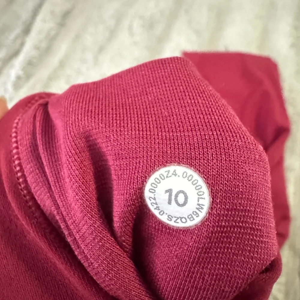 Lululemon Pomegranate 23 inch Align High-Waisted Leggings - buttery soft - Picture 7 of 7